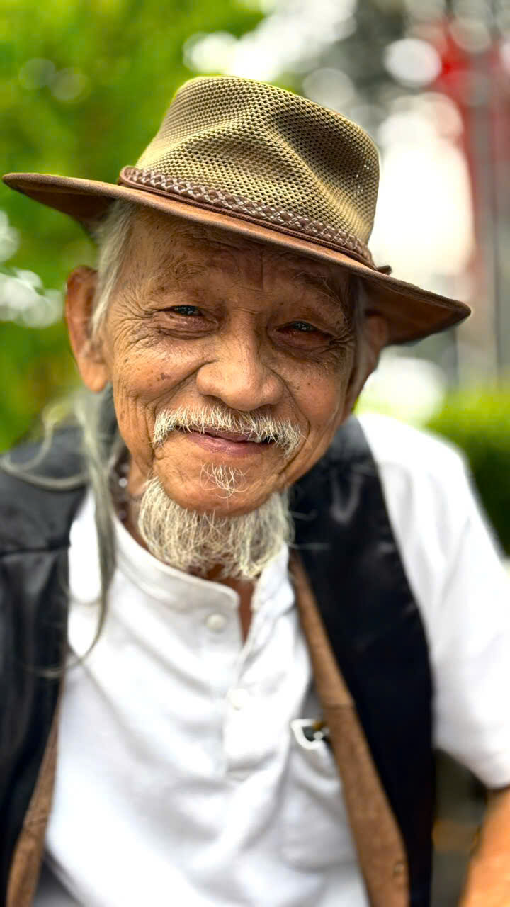 Lê Triều Điển